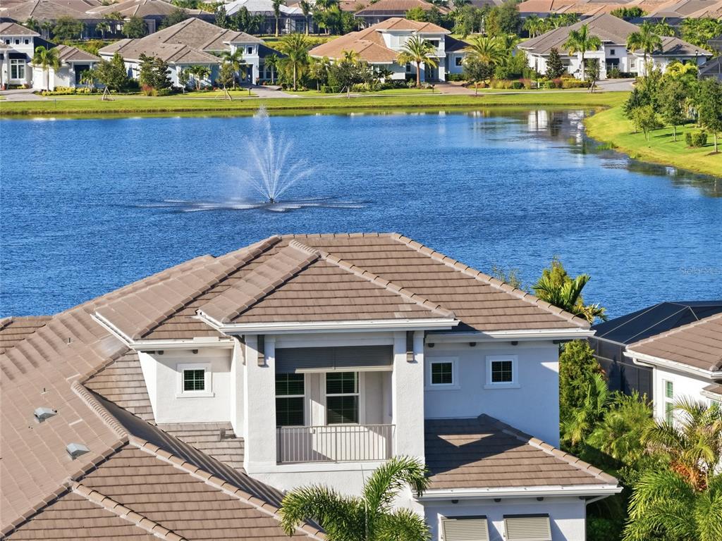 8281 PAVIA WAY, LAKEWOOD RANCH, FL — photo 5 of 98