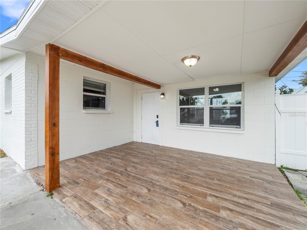 4535 W MINNEHAHA STREET, TAMPA, FL — photo 4 of 30