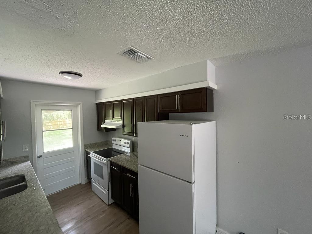 10460 SE US HIGHWAY 441 UNIT 10466, BELLEVIEW, FL — photo 5 of 9