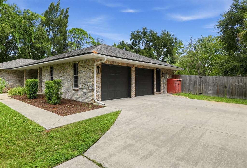 2811 OHIO STREET, MELBOURNE, FL — photo 2 of 21