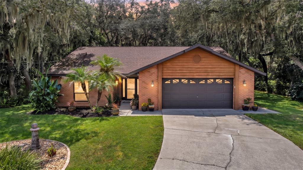 202 PEBBLE COURT