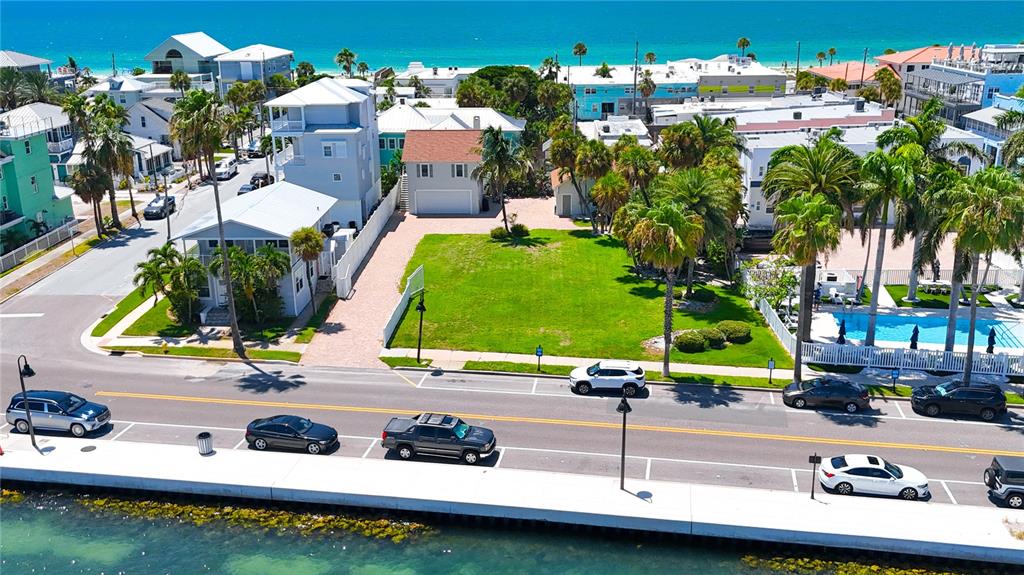 702 PASS A GRILLE WAY, ST PETE BEACH, FL — photo 2 of 30