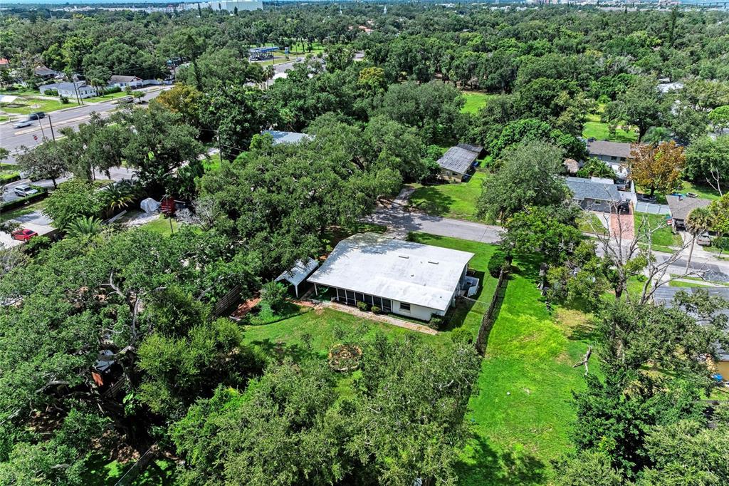 319 20TH STREET E, BRADENTON, FL — photo 2 of 30