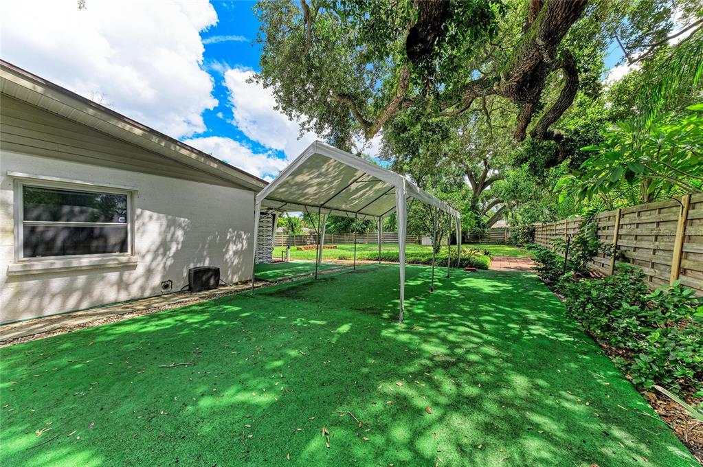319 20TH STREET E, BRADENTON, FL — photo 5 of 30