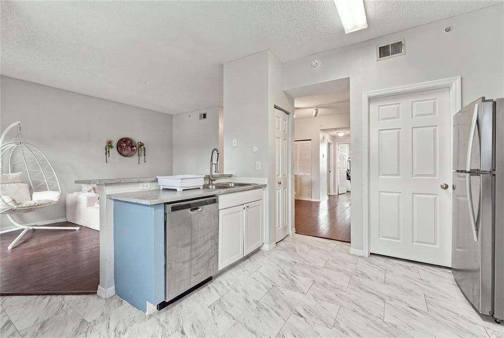 10873 WINDSOR WALK DRIVE UNIT 4306, ORLANDO, FL — photo 5 of 22