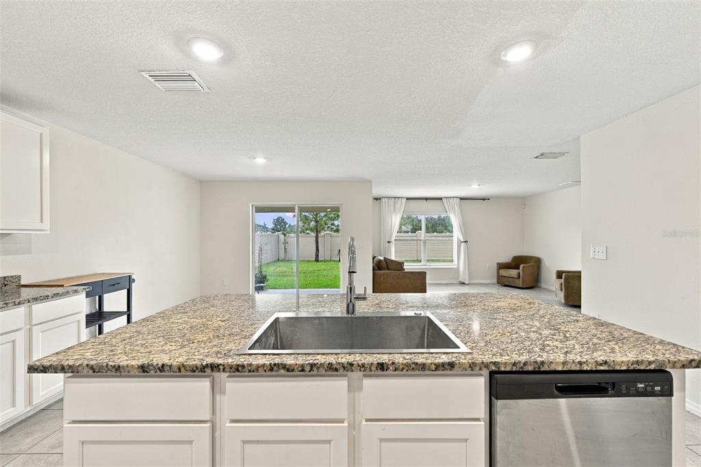 7980 BROAD POINTE DRIVE, ZEPHYRHILLS, FL — photo 5 of 46