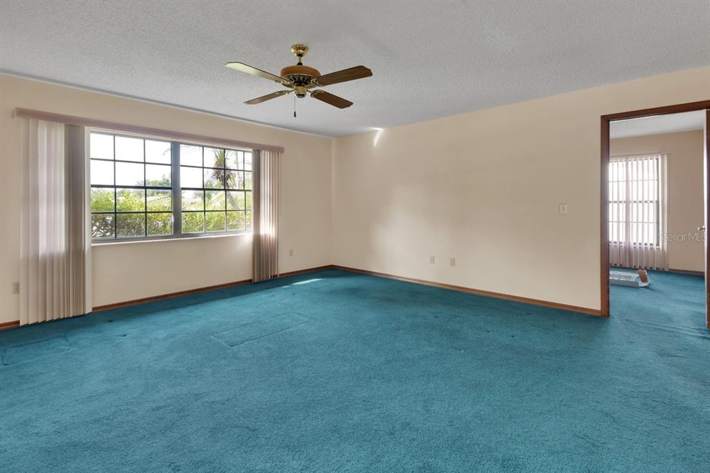 135 E IRIS DRIVE, ORANGE CITY, FL — photo 5 of 30