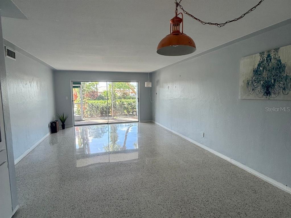 4300 37TH STREET S UNIT 2, ST PETERSBURG, FL — photo 4 of 28