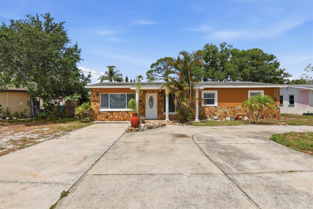 721 BAYSHORE DRIVE