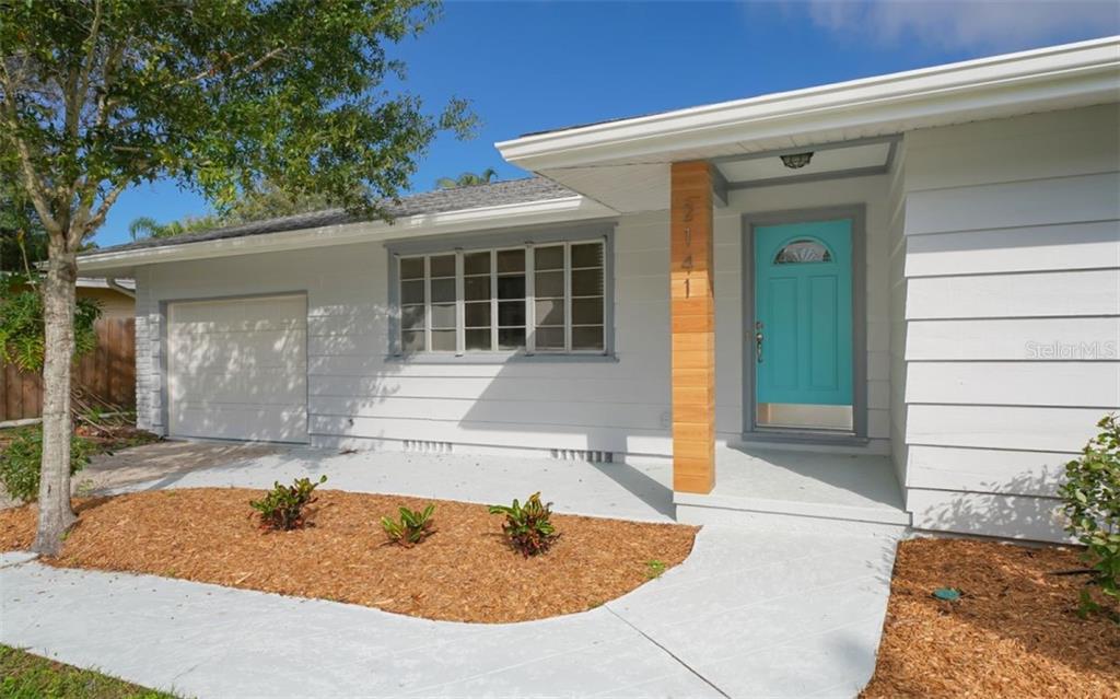 2141 SUNNYSIDE LANE, SARASOTA, FL — photo 2 of 18