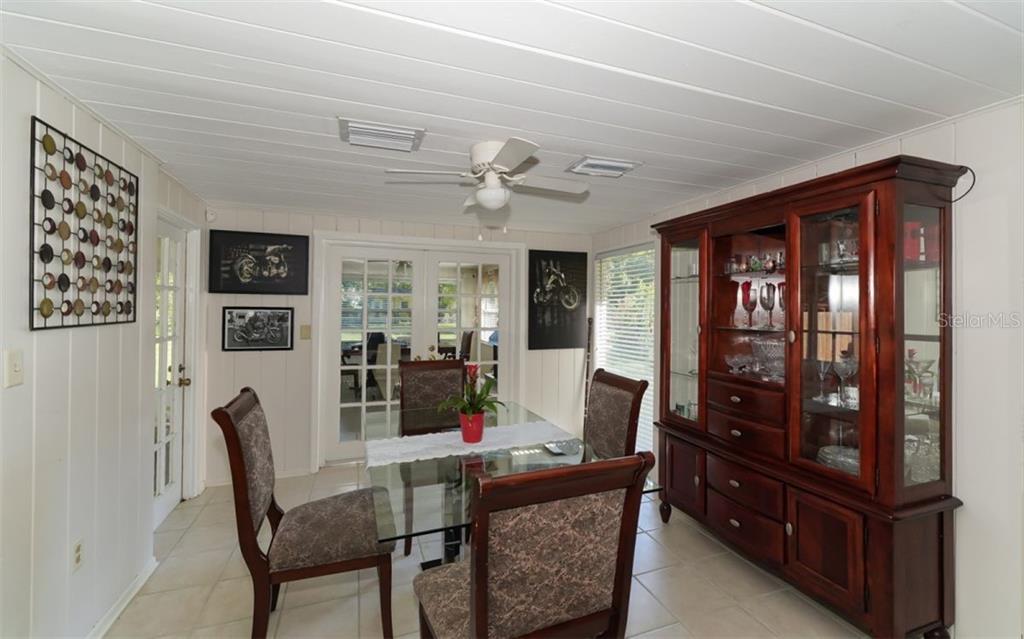 2141 SUNNYSIDE LANE, SARASOTA, FL — photo 4 of 18