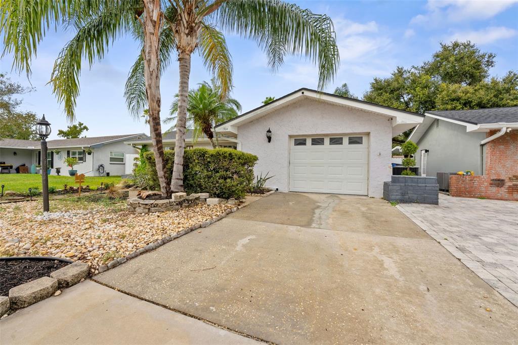 1704 HIBISCUS CIRCLE S, OLDSMAR, FL — photo 2 of 30