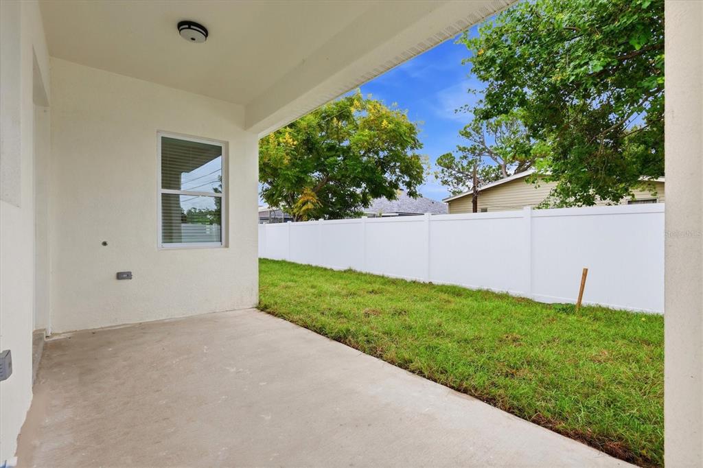 6050 105TH TERRACE N, PINELLAS PARK, FL — photo 4 of 27
