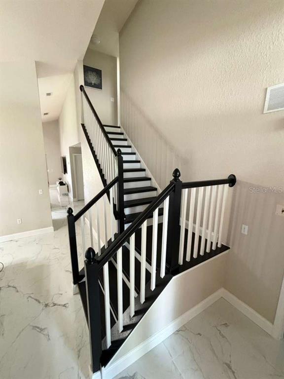 17803 WOODCREST WAY, CLERMONT, FL — photo 2 of 30