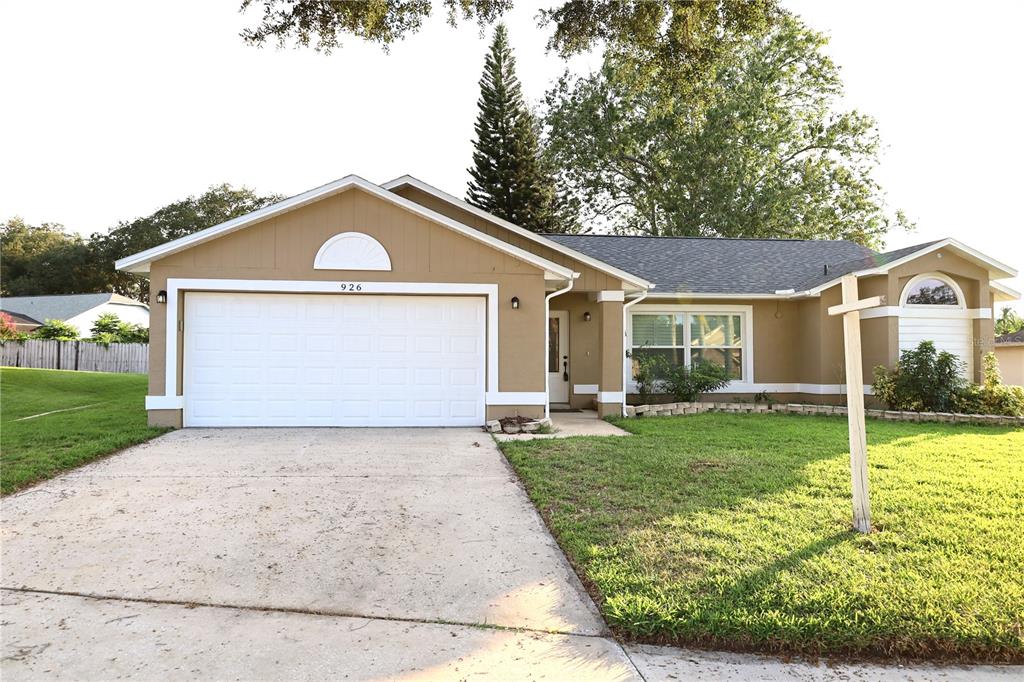 926 FRESHMEADOW COURT