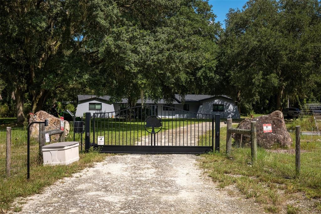 9797 CR 674, BUSHNELL, FL — photo 2 of 30