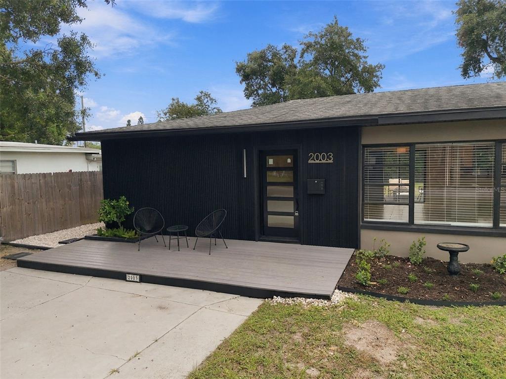 2003 75TH WAY N, ST PETERSBURG, FL — photo 4 of 30