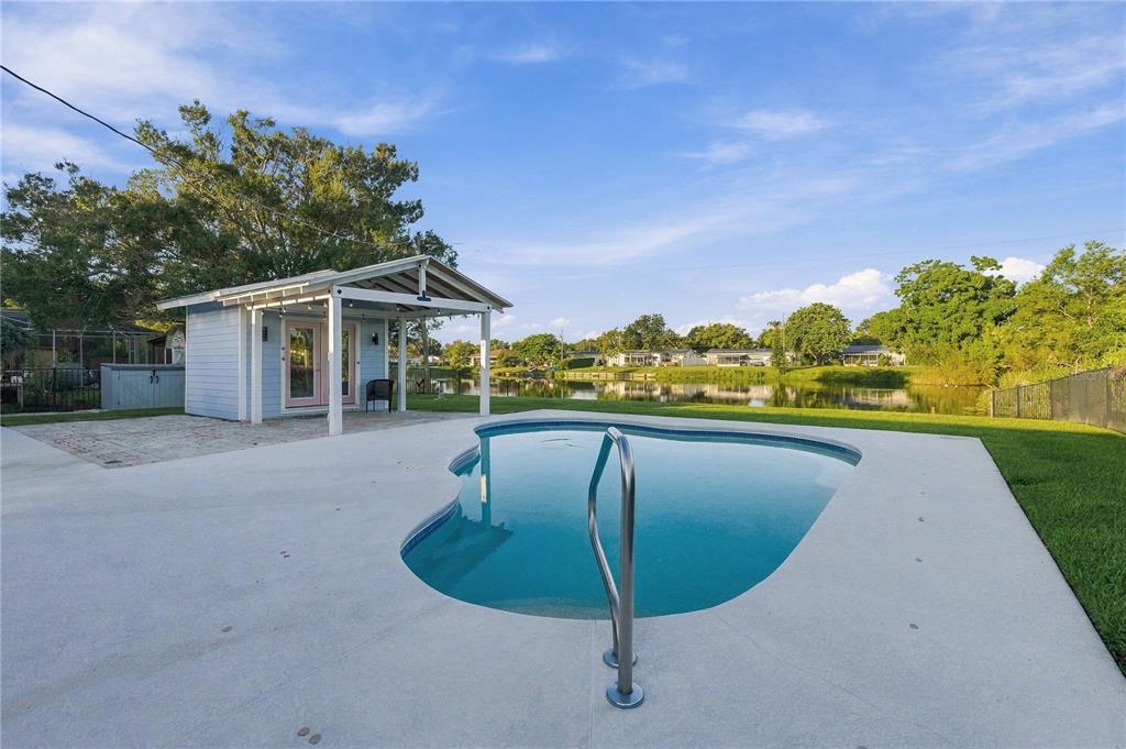 4822 60TH WAY N, KENNETH CITY, FL — photo 2 of 41