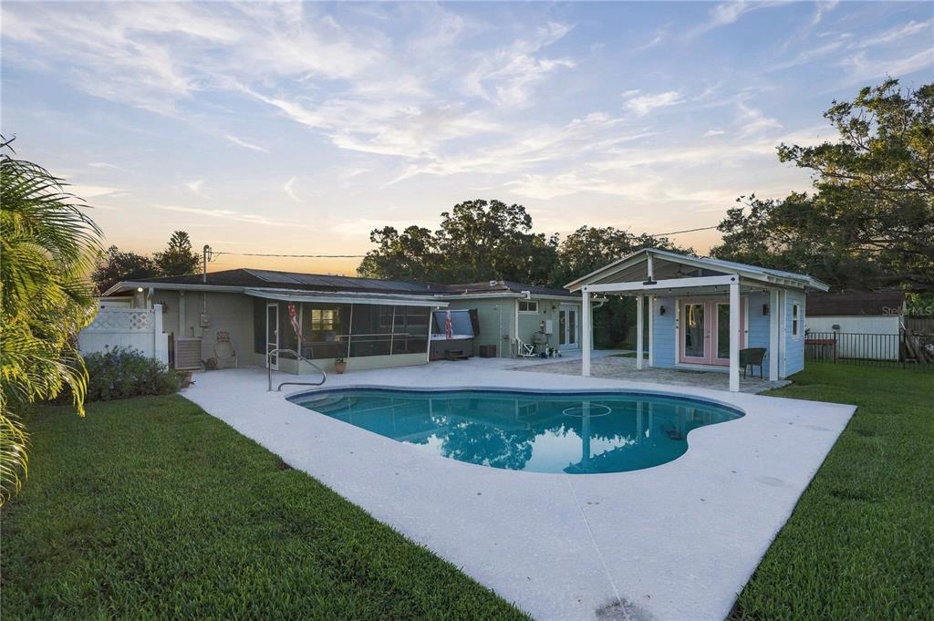 4822 60TH WAY N, KENNETH CITY, FL — photo 4 of 41