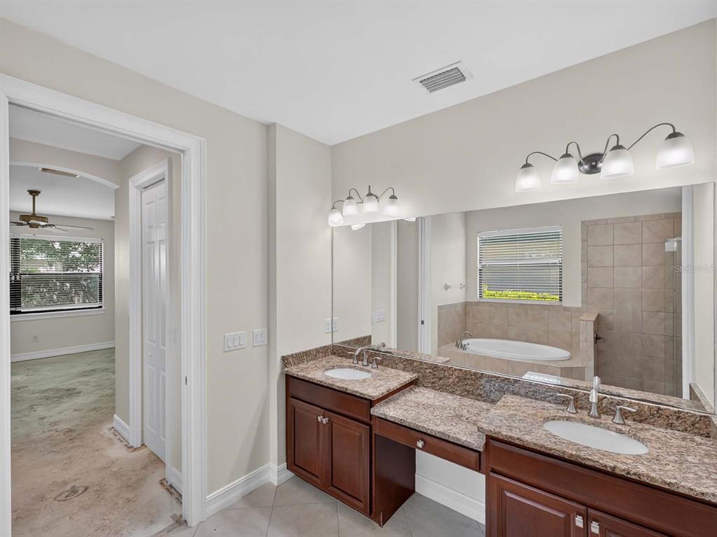 1093 BLUFFWOOD DRIVE, NOKOMIS, FL — photo 4 of 30