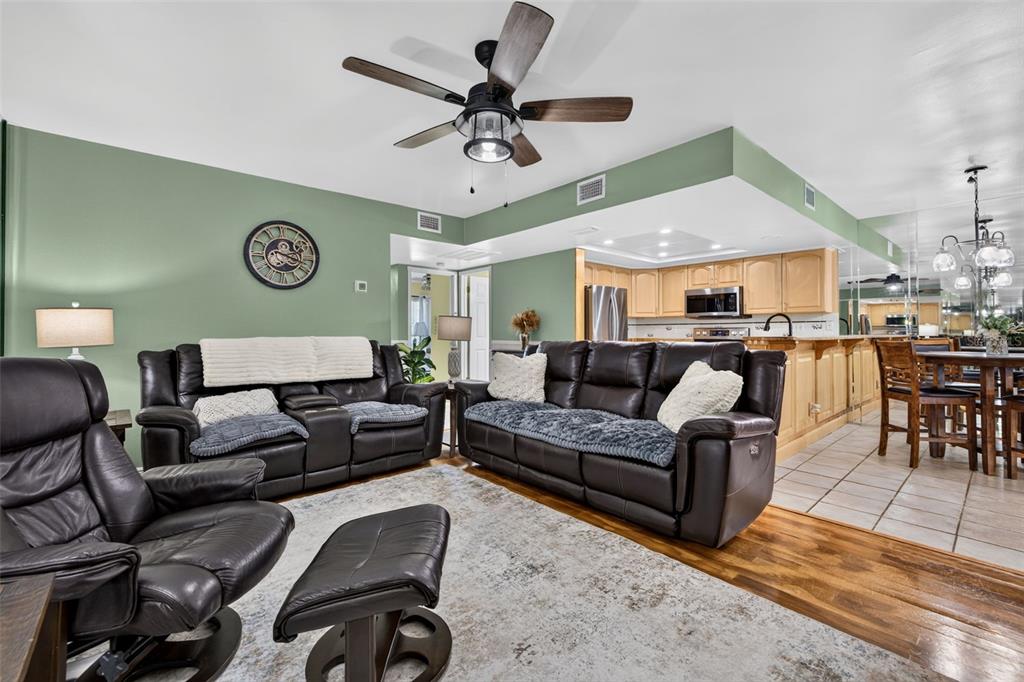 7360 ULMERTON ROAD UNIT 18D, LARGO, FL — photo 2 of 26
