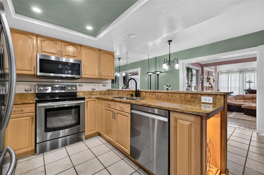 7360 ULMERTON ROAD UNIT 18D, LARGO, FL — photo 5 of 26