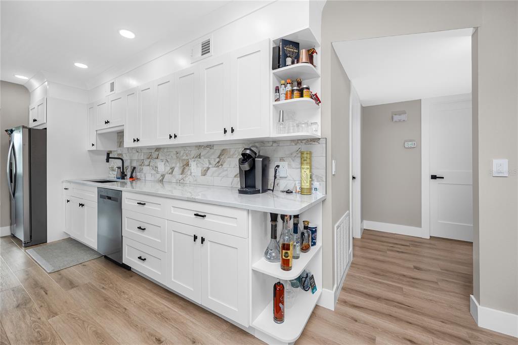 2072 AUSTRALIA WAY W UNIT 42, CLEARWATER, FL — photo 5 of 30