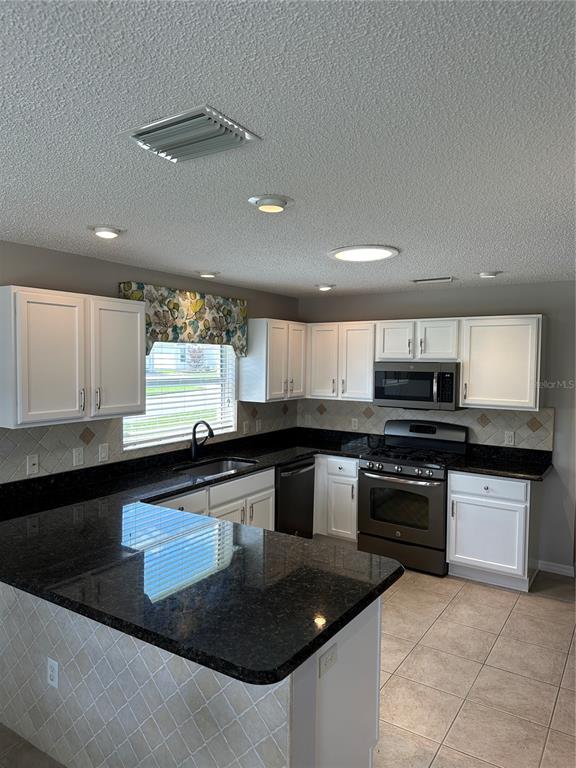 8053 SE 171ST MCALPIN ST, THE VILLAGES, FL — photo 5 of 30