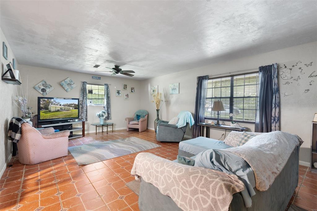 17163 SW 141ST ROAD, ARCHER, FL — photo 3 of 30