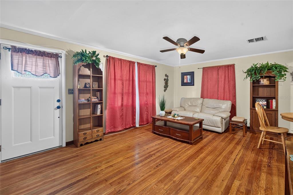 210 NEBRASKA AVENUE, LEESBURG, FL — photo 4 of 23