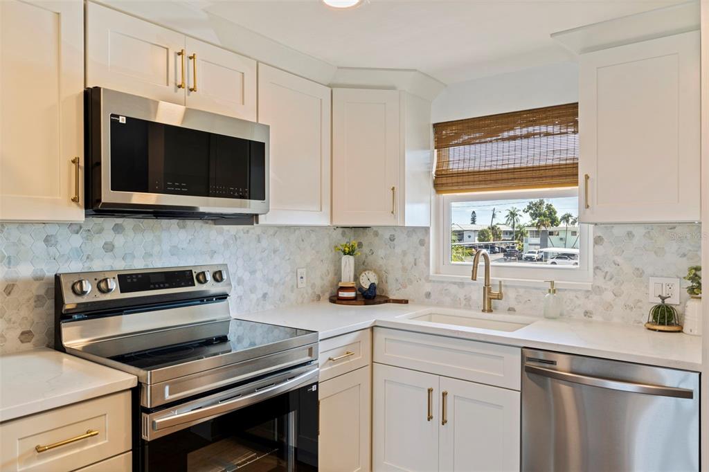 1847 SHORE DRIVE S UNIT 202, SOUTH PASADENA, FL — photo 2 of 47