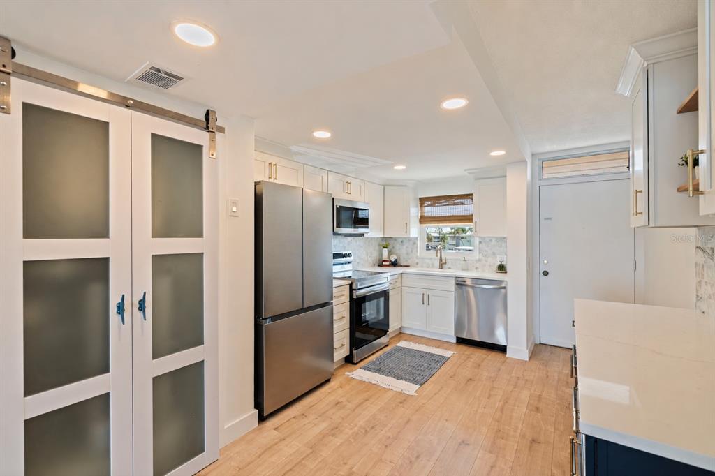 1847 SHORE DRIVE S UNIT 202, SOUTH PASADENA, FL — photo 3 of 47