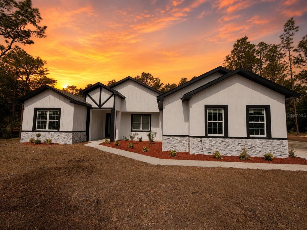5392 SW 137TH COURT