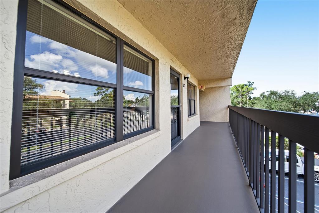 515 30TH AVENUE W UNIT H308, BRADENTON, FL — photo 3 of 30