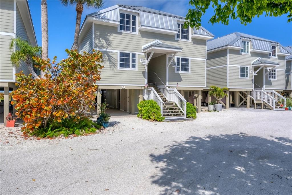 480 GULF BOULEVARD UNIT 6