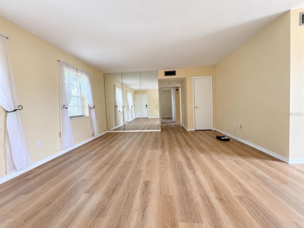 1130 RUE DES CHATEAUX UNIT 2A, SOUTH PASADENA, FL — photo 3 of 17