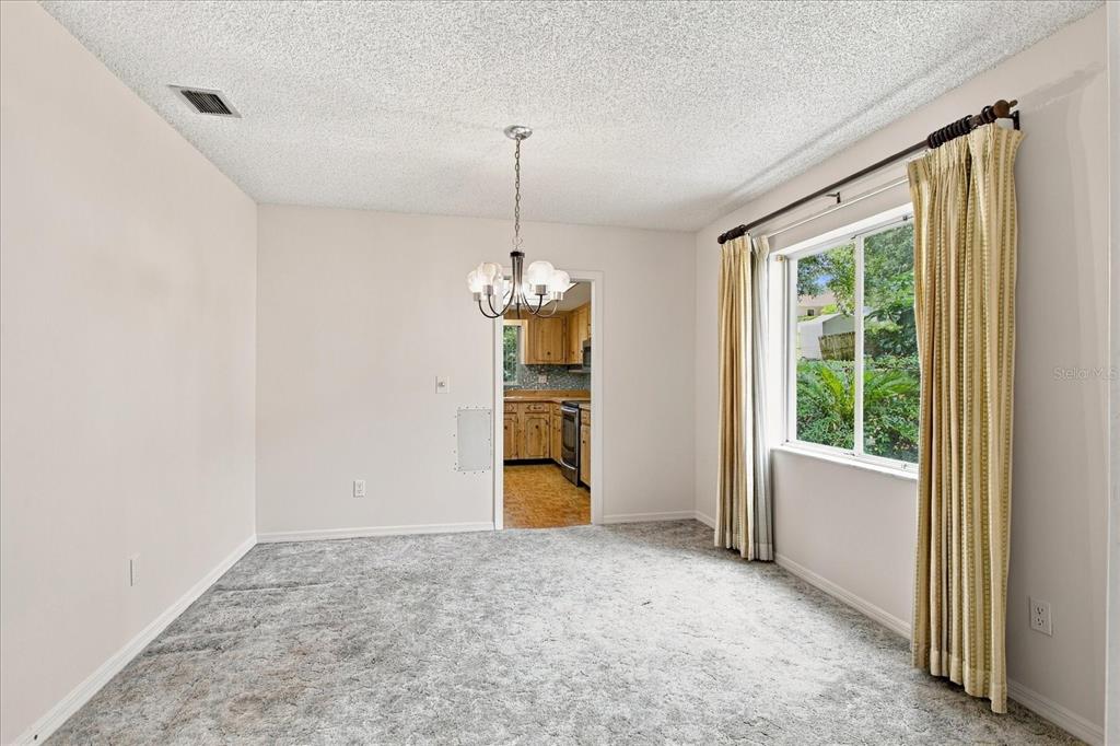 528 E HILLCREST STREET, ALTAMONTE SPRINGS, FL — photo 3 of 21