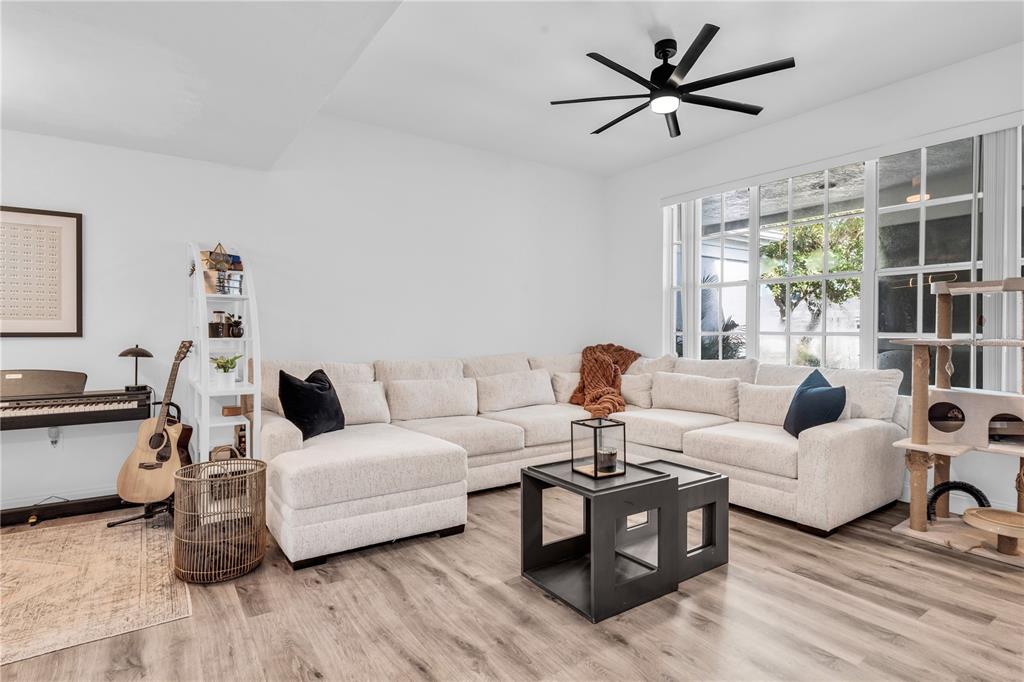 3825 SCHOOLHOUSE ROAD E UNIT 5