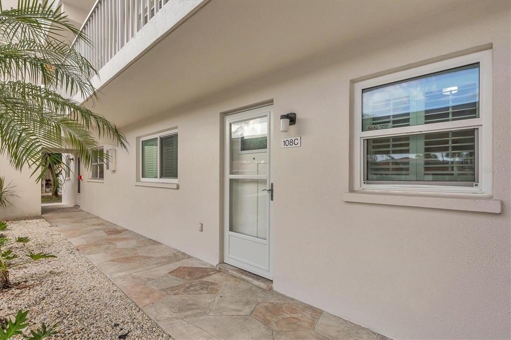 116 VISTA HERMOSA CIRCLE UNIT 108C, SARASOTA, FL — photo 3 of 30
