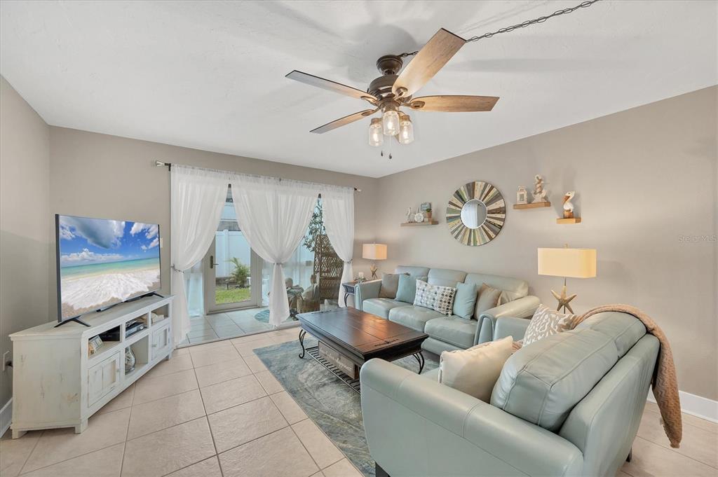 116 VISTA HERMOSA CIRCLE UNIT 108C, SARASOTA, FL — photo 5 of 30