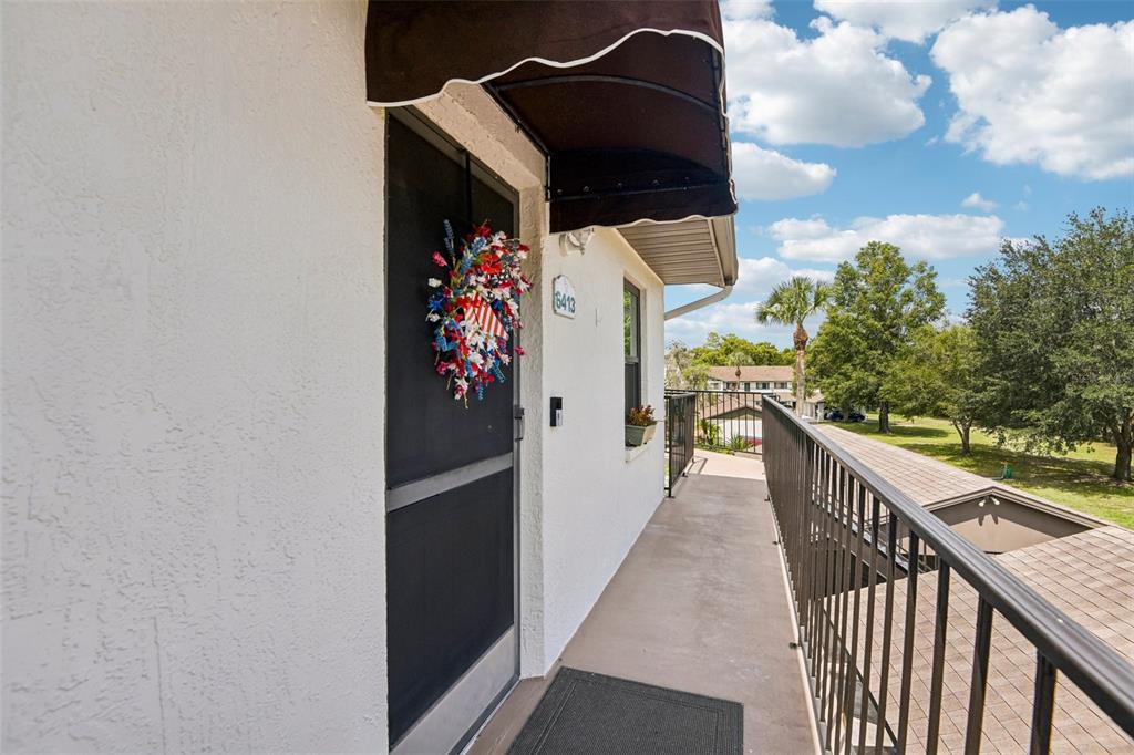 6413 RIVER LODGE LANE, WEEKI WACHEE, FL — photo 4 of 30