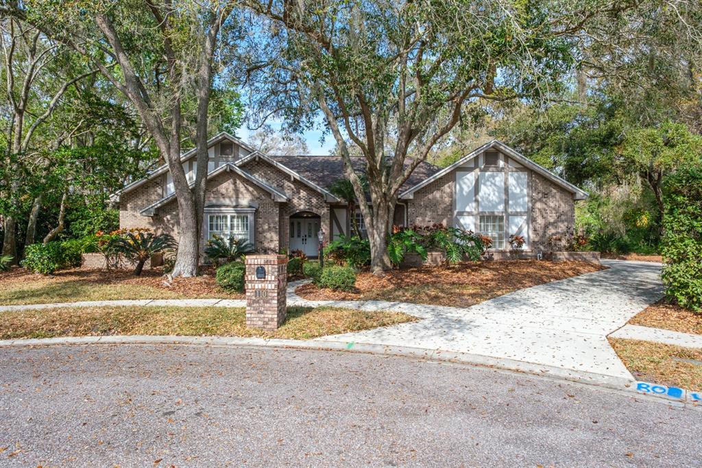 110 WOODGLEN COURT