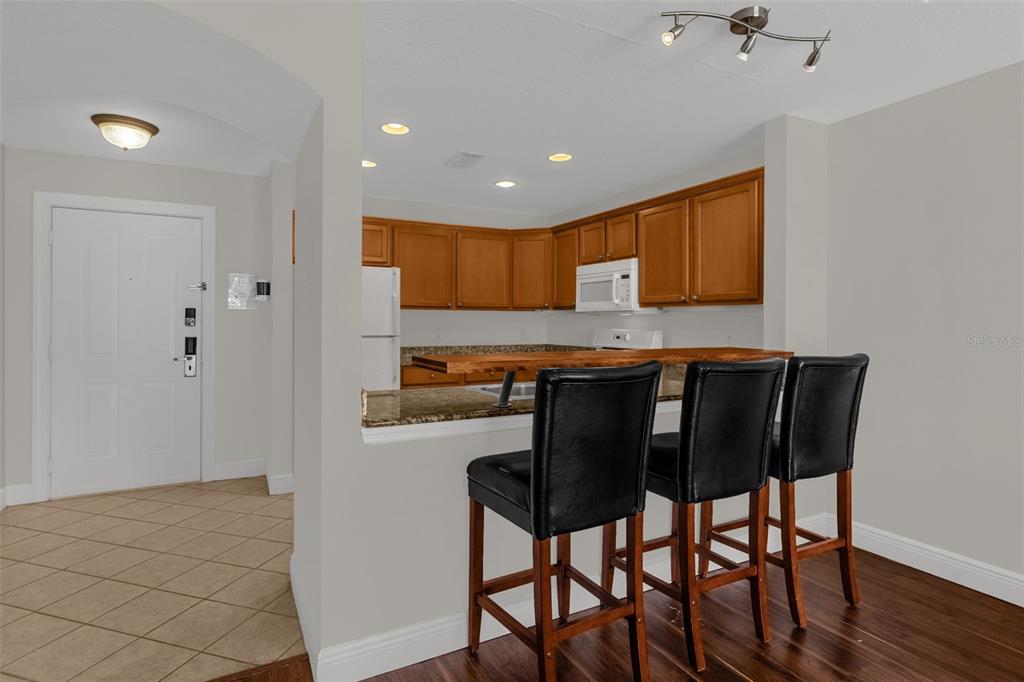 1323 SEVEN EAGLES COURT UNIT 102, REUNION, FL — photo 4 of 30