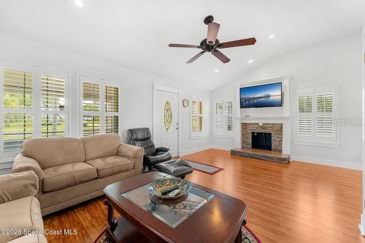 116 ROSA L. JONES DRIVE, COCOA, FL — photo 4 of 30