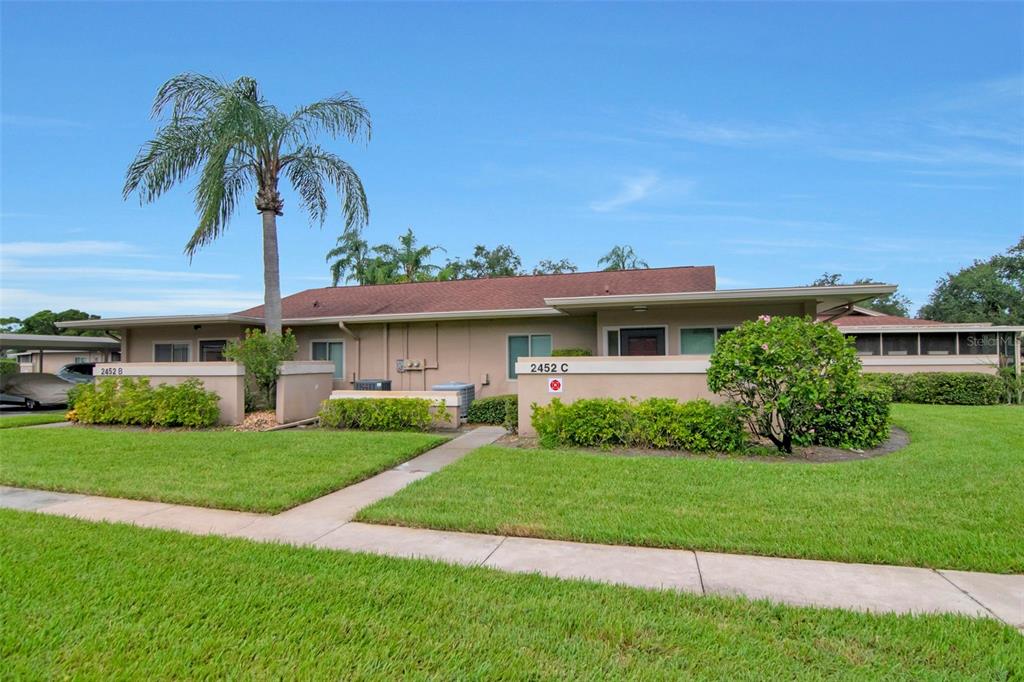 2452 LAURELWOOD DRIVE UNIT C, CLEARWATER, FL — photo 5 of 30