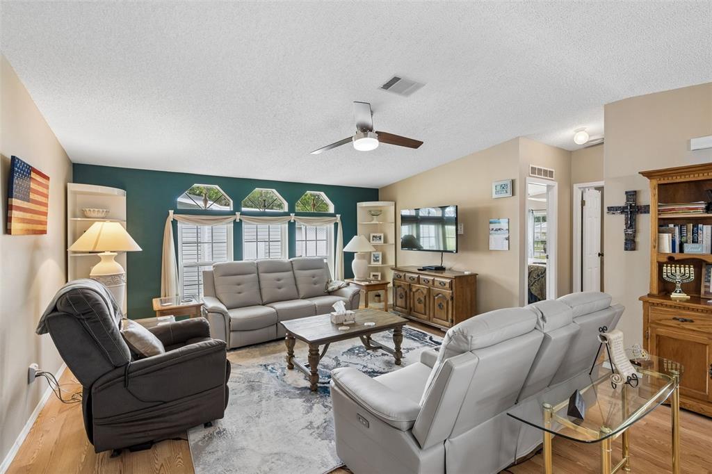 170 JOANNE DRIVE, DAVENPORT, FL — photo 4 of 30