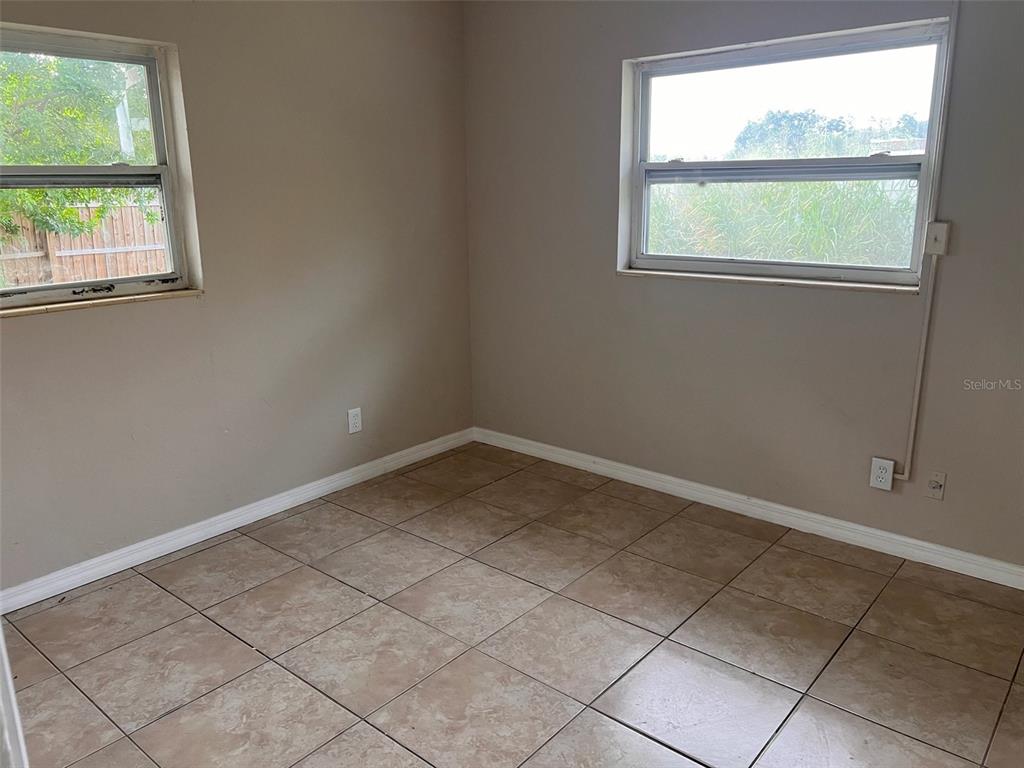 3633 ROXANE BOULEVARD, SARASOTA, FL — photo 4 of 12