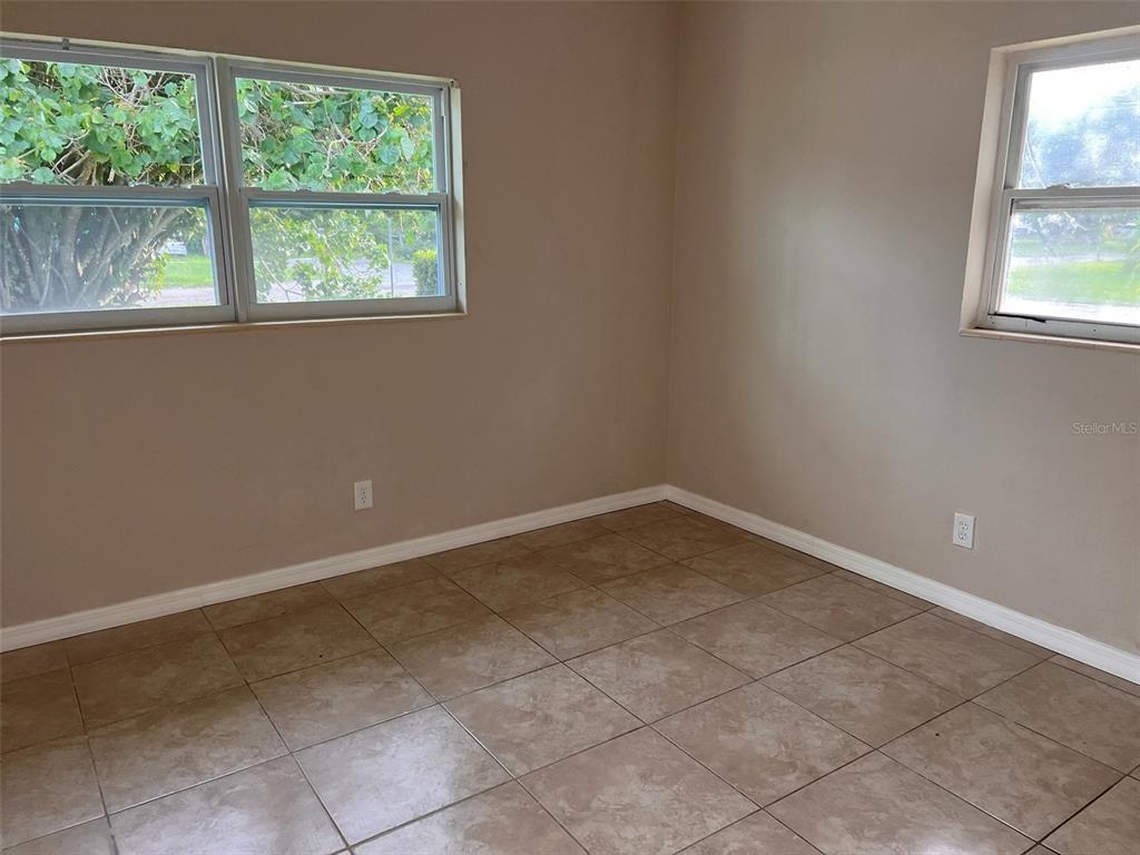 3633 ROXANE BOULEVARD, SARASOTA, FL — photo 5 of 12