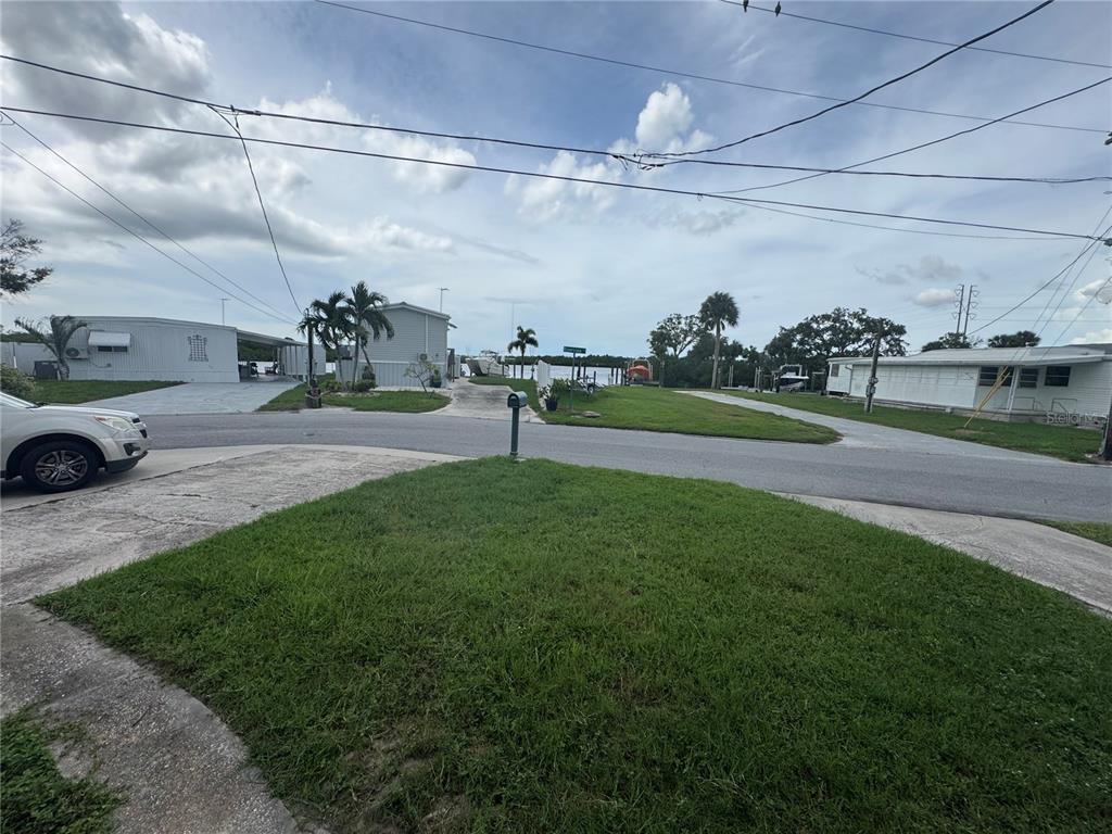 802 RIVER VIEW LANE, TARPON SPRINGS, FL — photo 3 of 10