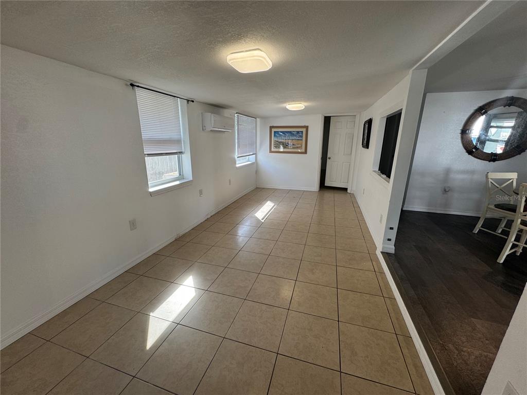 802 RIVER VIEW LANE, TARPON SPRINGS, FL — photo 5 of 10